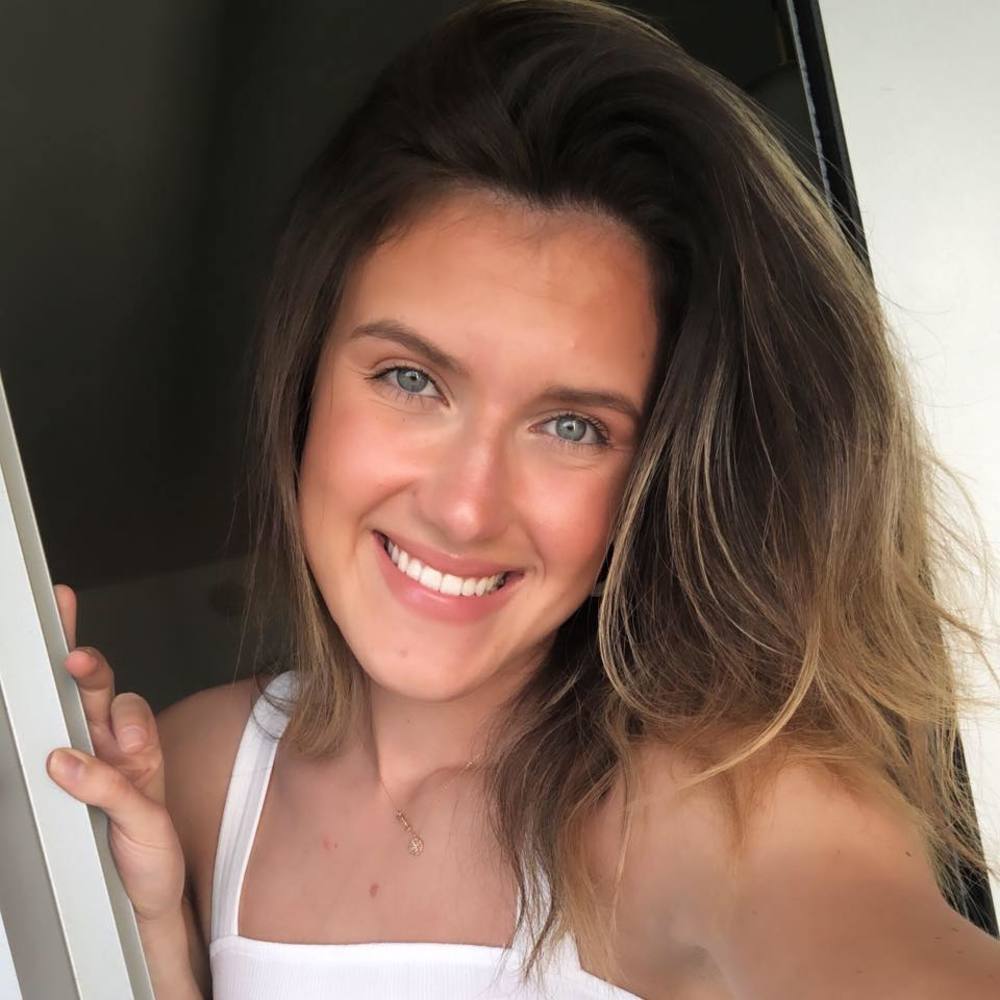 Meet your Posher, Amra